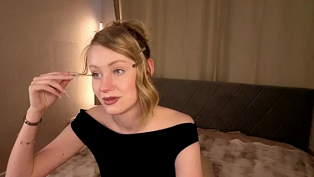 EvaHamilton webcam