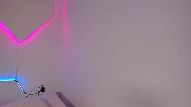 LiaCampbell_ webcam
