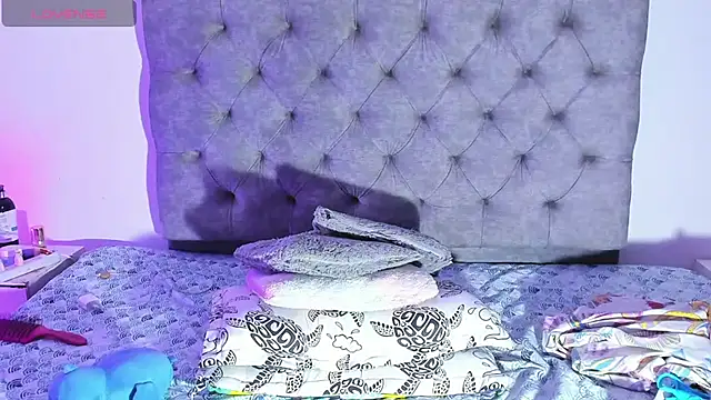 mabellfox webcam