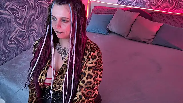 Miss_Maya_Mils webcam