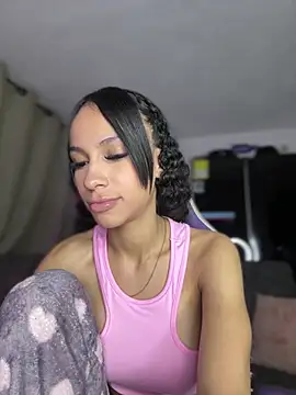 Miaa_love6969 webcam