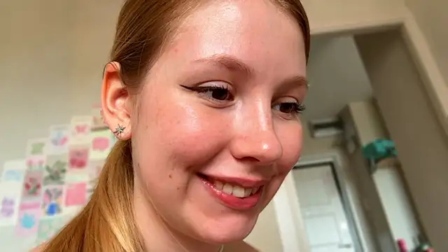 HoneyAudrey webcam
