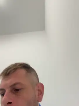 adrian90bi11 webcam