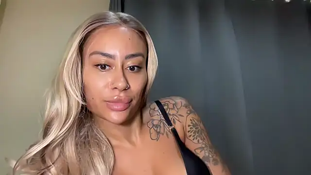 CoCo-Queen chat room