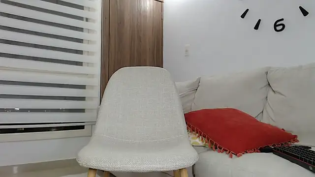 ISSABELLABUTRON webcam
