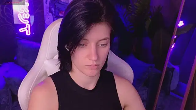 roxy_riot_ webcam