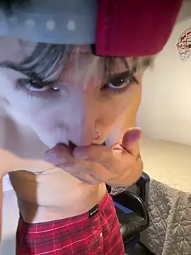 Lucas_Venom webcam