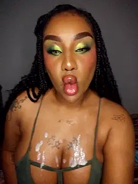 Queen_Amara webcam