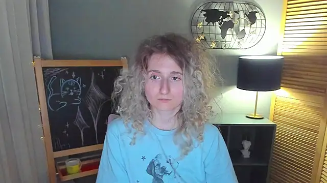 CamillaDreamer webcam