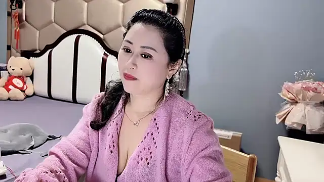 yaoyao22678 webcam