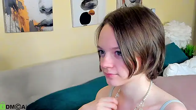 Olivia_Riesz webcam