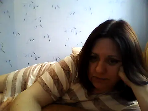 LockyCharm111 webcam