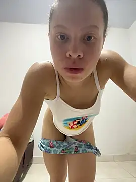 jhully_hot webcam