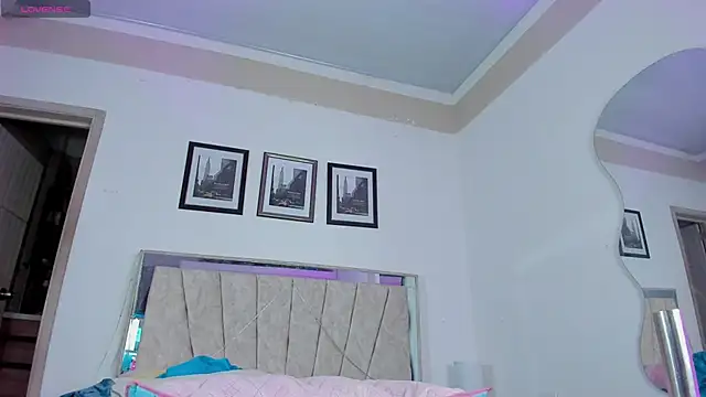 Maelis-Stanford69 webcam