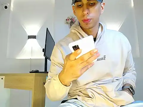Kael_Dominus webcam