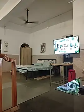 NakedMILFx webcam