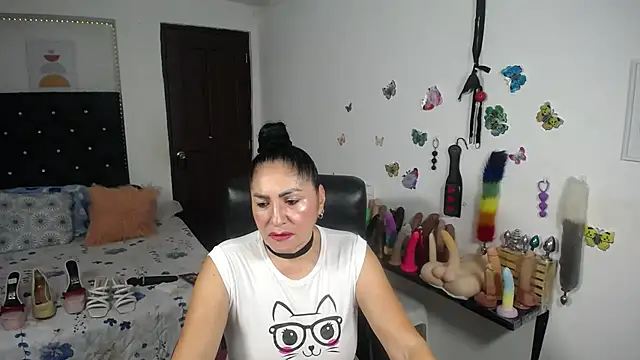 mature_bigboobs10 webcam