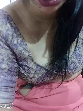 cutee_bhabhi (Ask my age) - Boobs slap