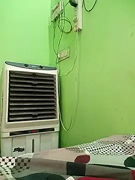 paidnehu (F young) - Fingering 5 min continu doggy pose