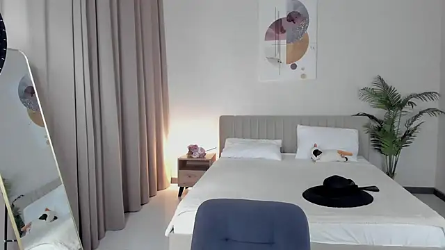 LeticiaRomano webcam