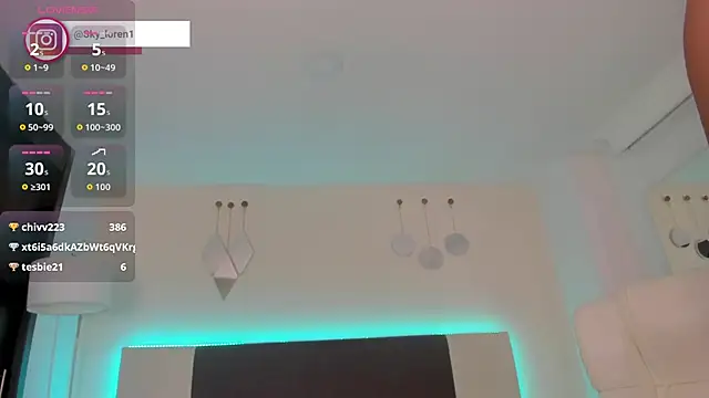 Sky_Loren webcam
