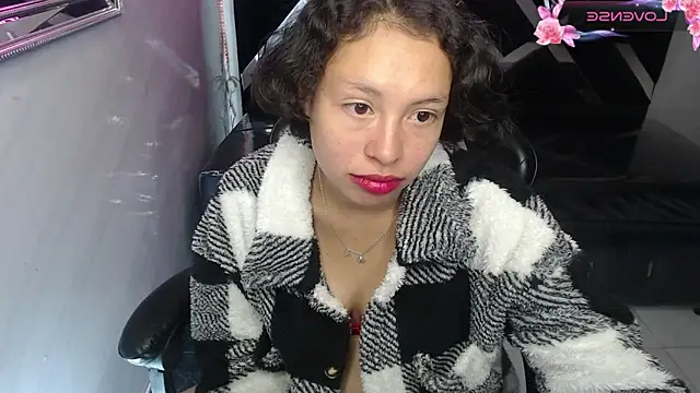 karim_v_v webcam