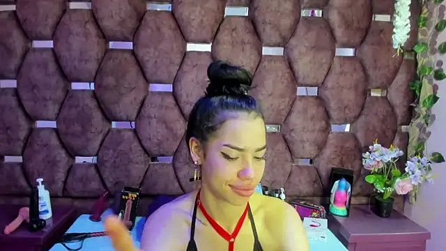 Nanis_James webcam