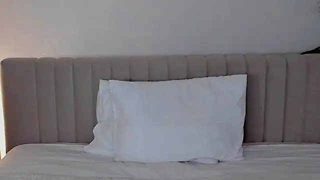 LeticiaRomano webcam