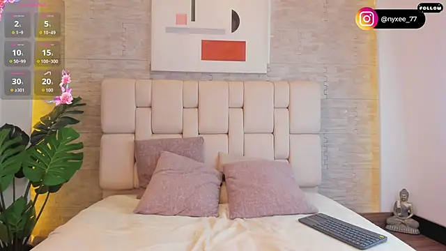 Nyxee_ live sex cam