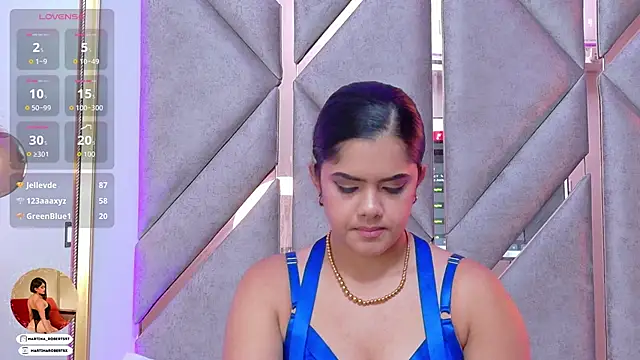 Martina-Roberts- webcam