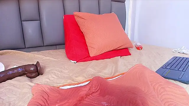 melany_roberts_ webcam