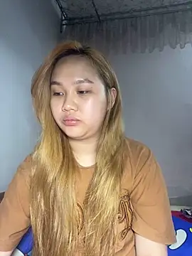 Almira6868 webcam