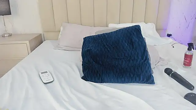 LilithHarperr_ webcam
