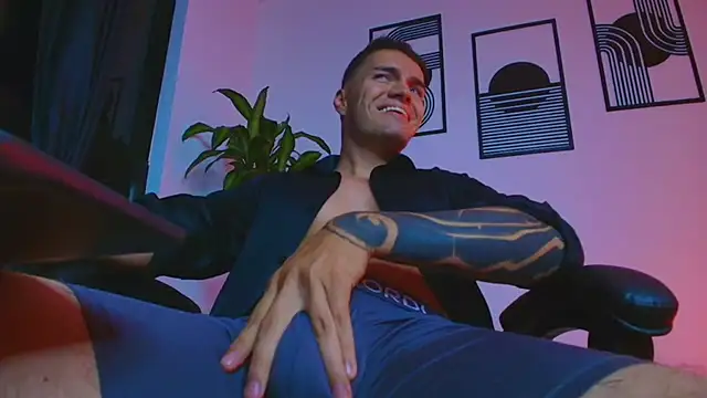 ALPHA_DOMINUS_ webcam