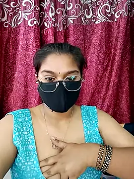 Webcam Model (Jasmine_jaaan)  is live.Free join now!
