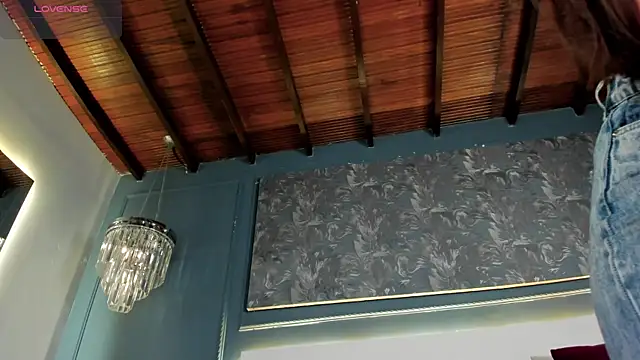 MiaKay1 webcam