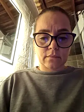 MariaPau_83 webcam