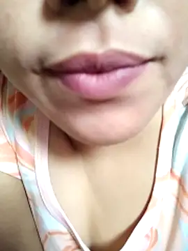Webcam Model (Anki-doll) is live