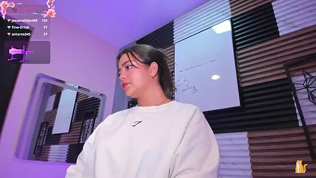 KimDevinne webcam