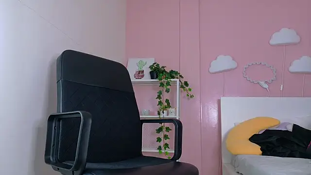 SeleneGibson__ webcam