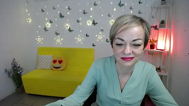 NikaMayu webcam
