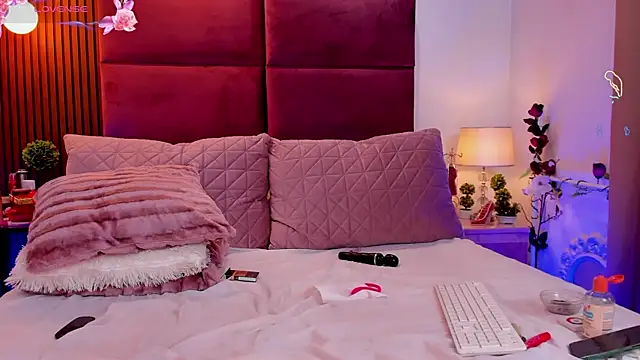 VanessaAngel webcam