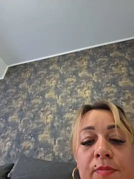 RuxyHuge42ETT