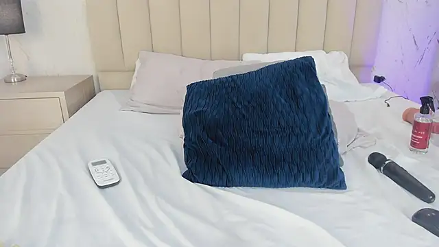LilithHarperr_ webcam