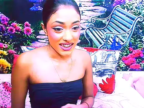 IndianPretty14u2Luv webcam