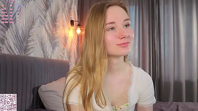 ElvinaRose webcam