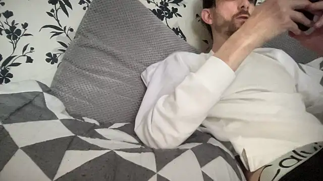Big8inchUncutCock webcam