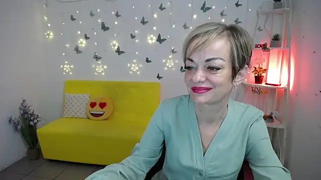 NikaMayu webcam