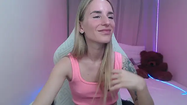 DeboraHorny webcam
