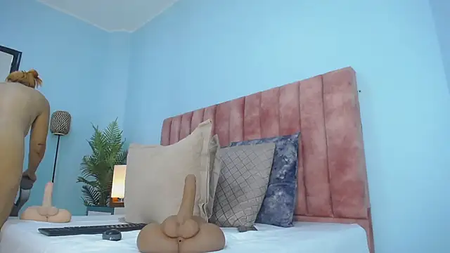 nana_levy webcam